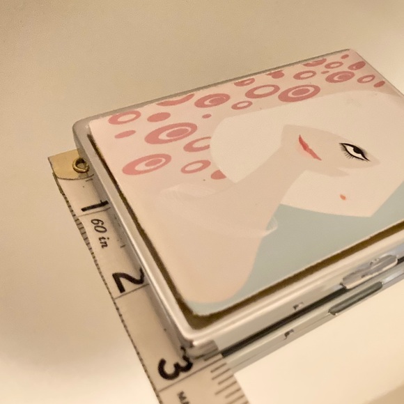 NWT ID Holder ~ Card Holder ~ Little Metal Box - Picture 10 of 16